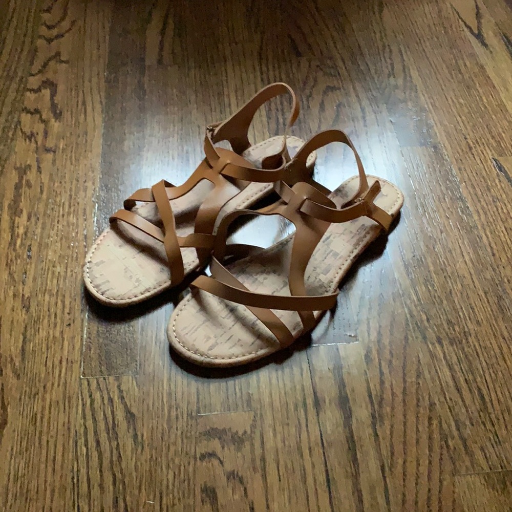 Crazy 8 brown sandals